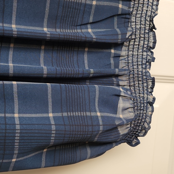 Ana, Women's M, Navy Sheer Plaid Top with Short Elastic Sleeves & Bottom - Picture 4 of 7